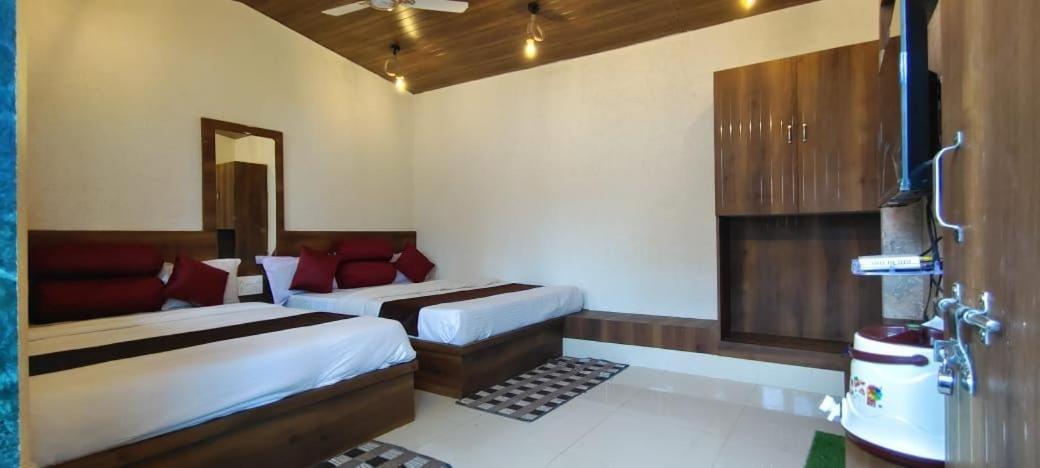 Hotel Payal & Restaurent Pachmarhi Luaran gambar