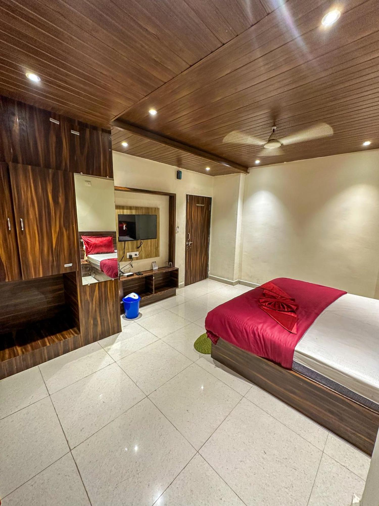 Hotel Payal & Restaurent Pachmarhi Luaran gambar